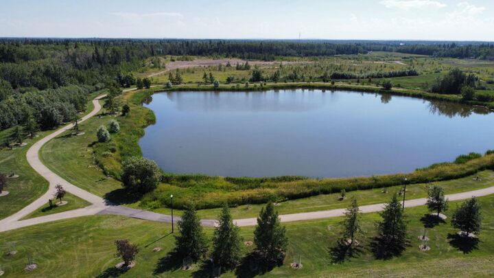 Property Photo: 8810 59 Avenue AB T8W 0J9