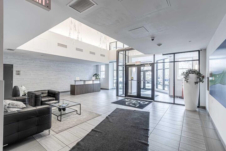 Property Photo: 303 13 Avenue SW 707 AB T2R 0Y9