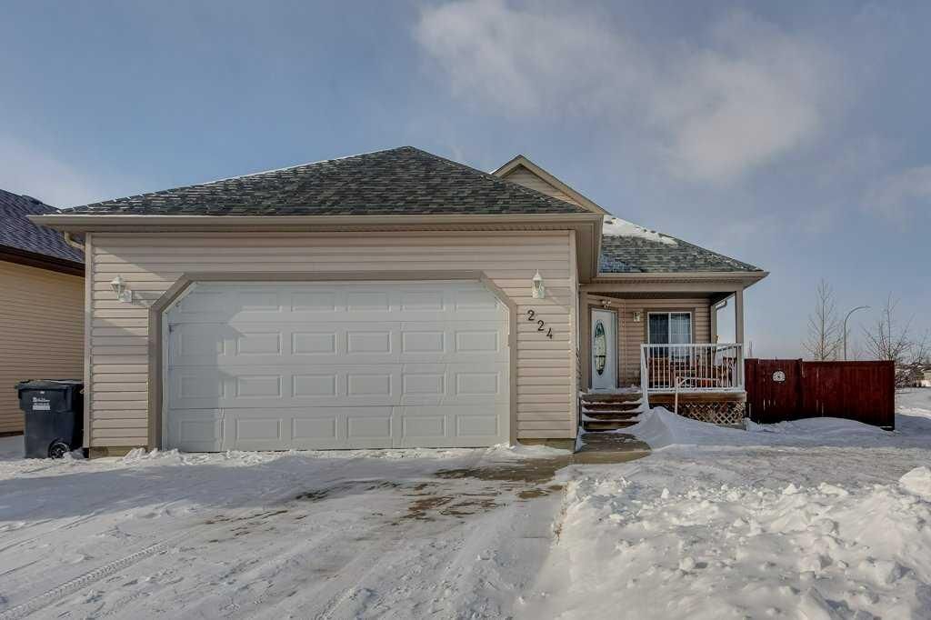 Property Photo:  224 Iverson Close  AB T4R 3M7 
