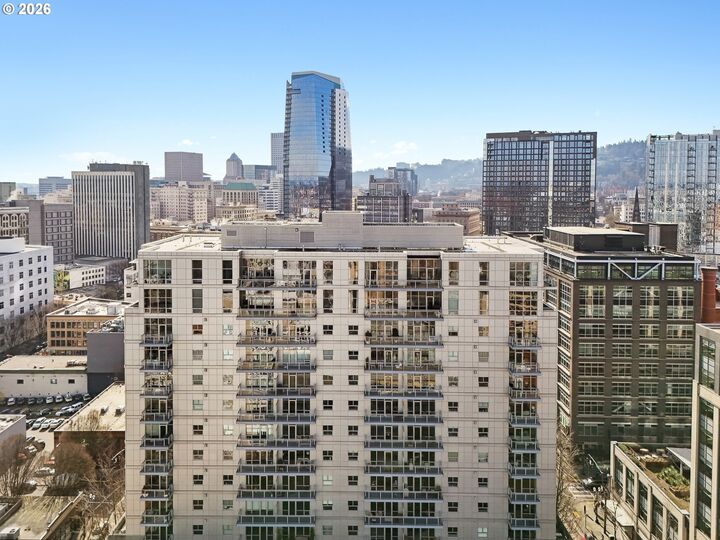 Property Photo: 1025 NW Couch St 717 OR 97209