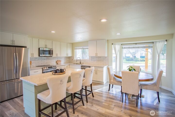 Property Photo: 6006 16th Avenue SE WA 98503