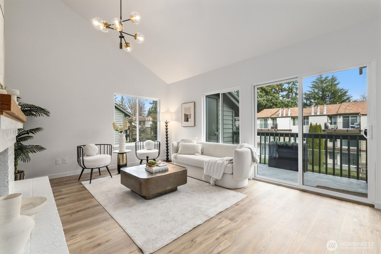 Property Photo:  12904  126th Court NE J-301  WA 98034 