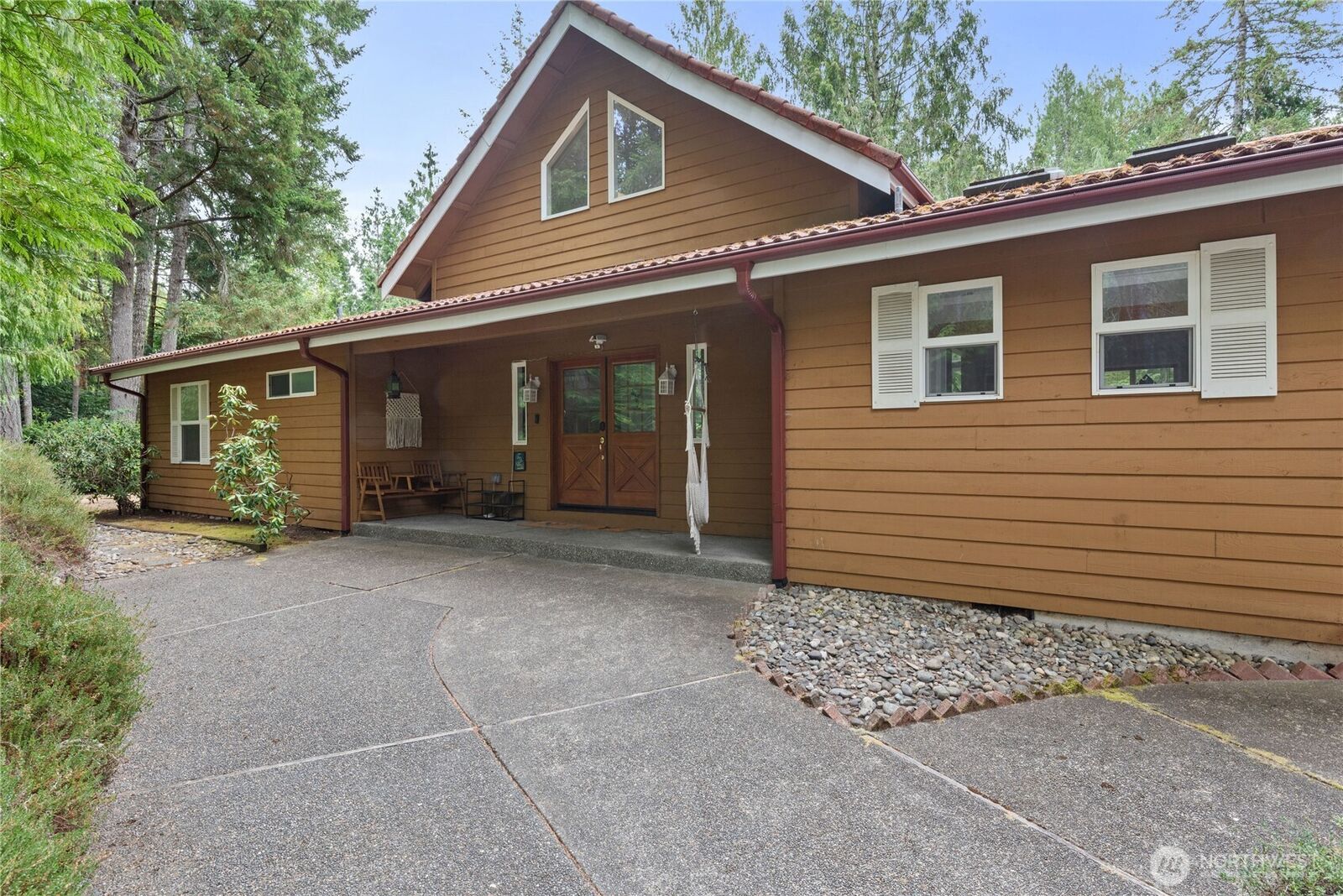 Property Photo: 41 E Westlake Place WA 98524