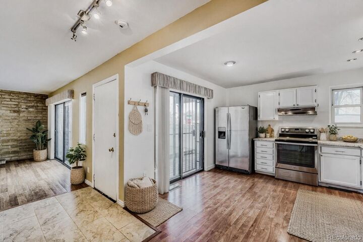 Property Photo:  1160 S Clinton Street 40  CO 80247 