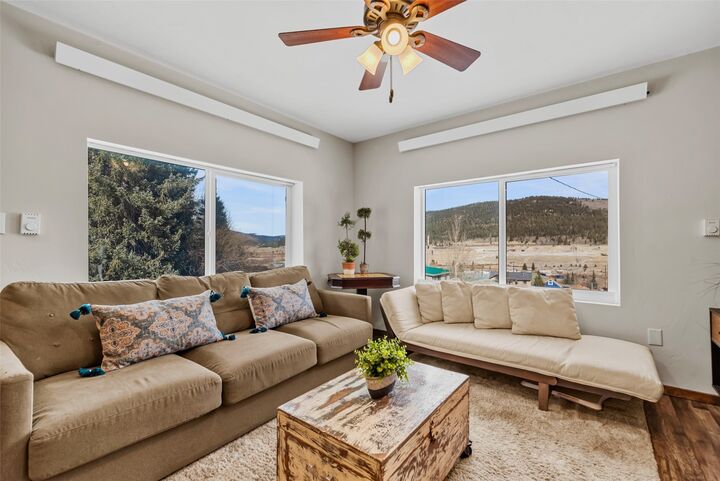 Property Photo:  71 Aspen Way  CO 80420 