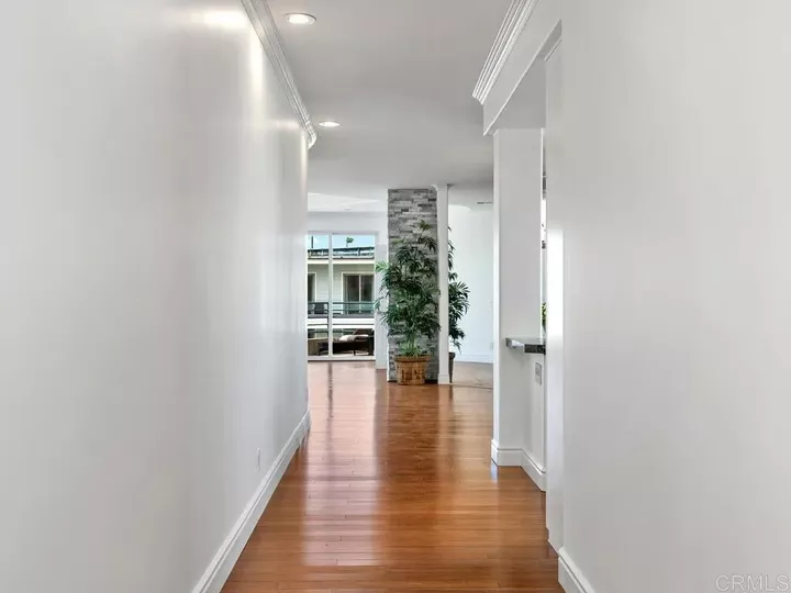 Property Photo:  901 S Pacific Street 302  CA 92054 