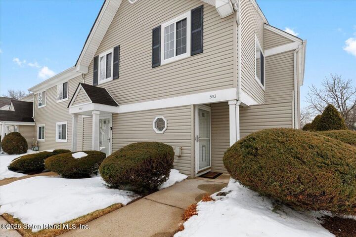 Property Photo:  593 Correll Avenue  NY 10309 