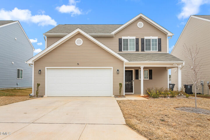 Property Photo: 3907 Arcola Way NC 27405