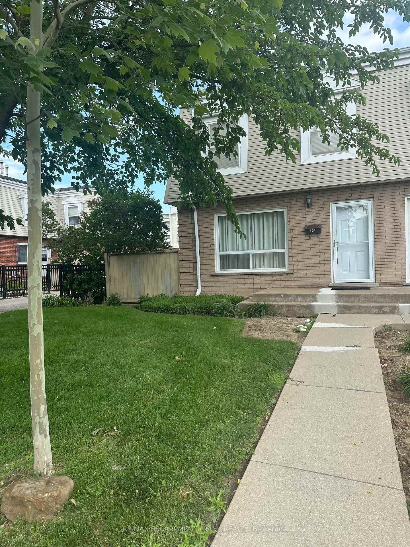 Property Photo: 104 Neil Avenue ON L8G 2N6