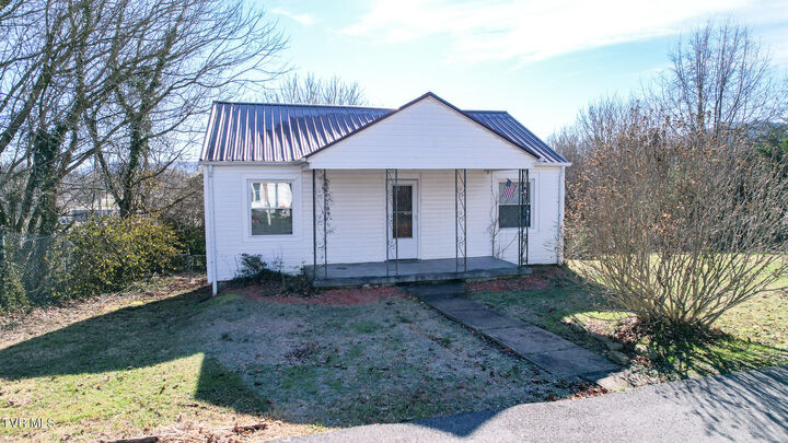 Property Photo:  212 Young Street  TN 37601 