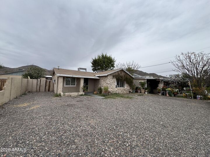 Property Photo:  740 W Cinnabar Avenue  AZ 85021 