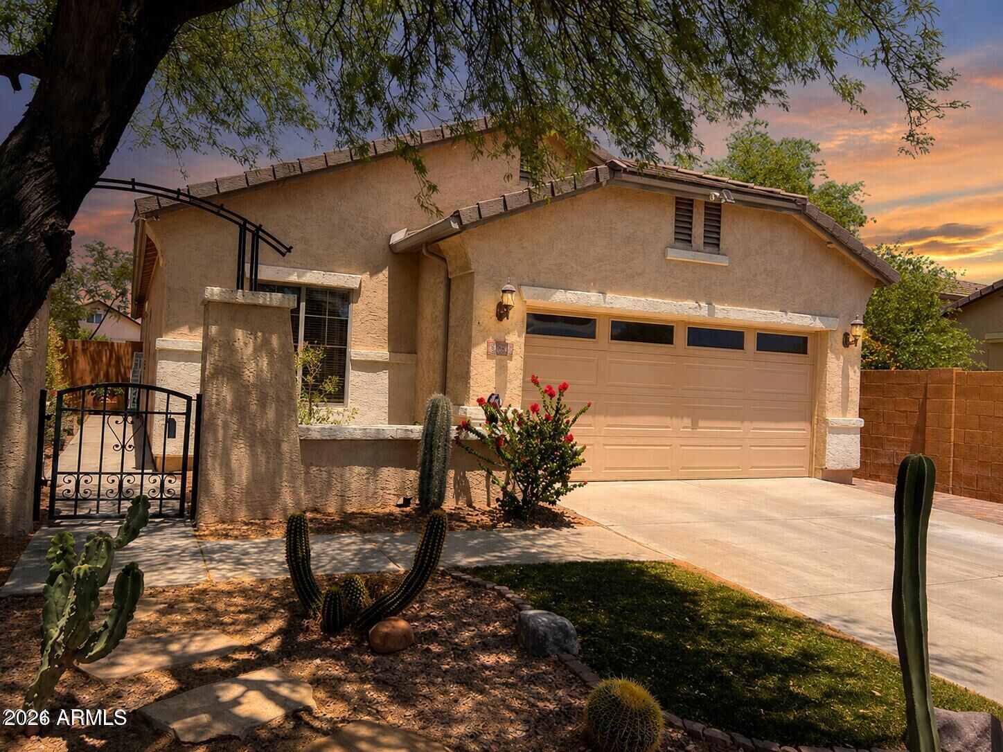 Property Photo: 26140 W Runion Drive AZ 85396