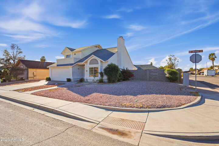 Property Photo: 5729 W Butler Drive AZ 85226