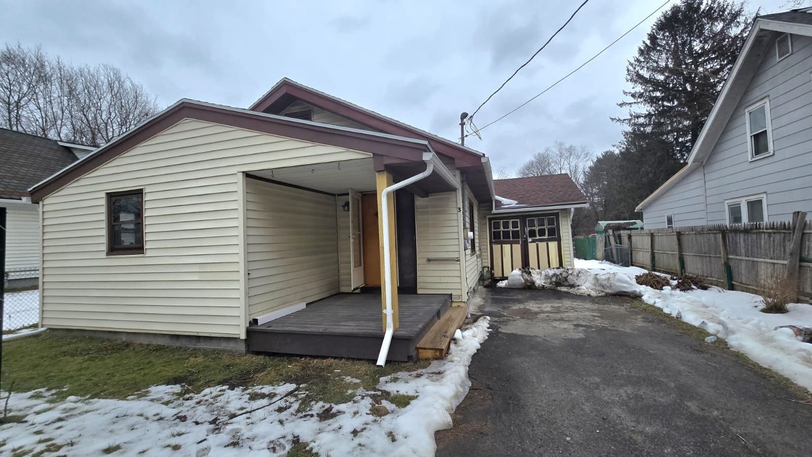 Property Photo:  3 Atherly Park  NY 13903 