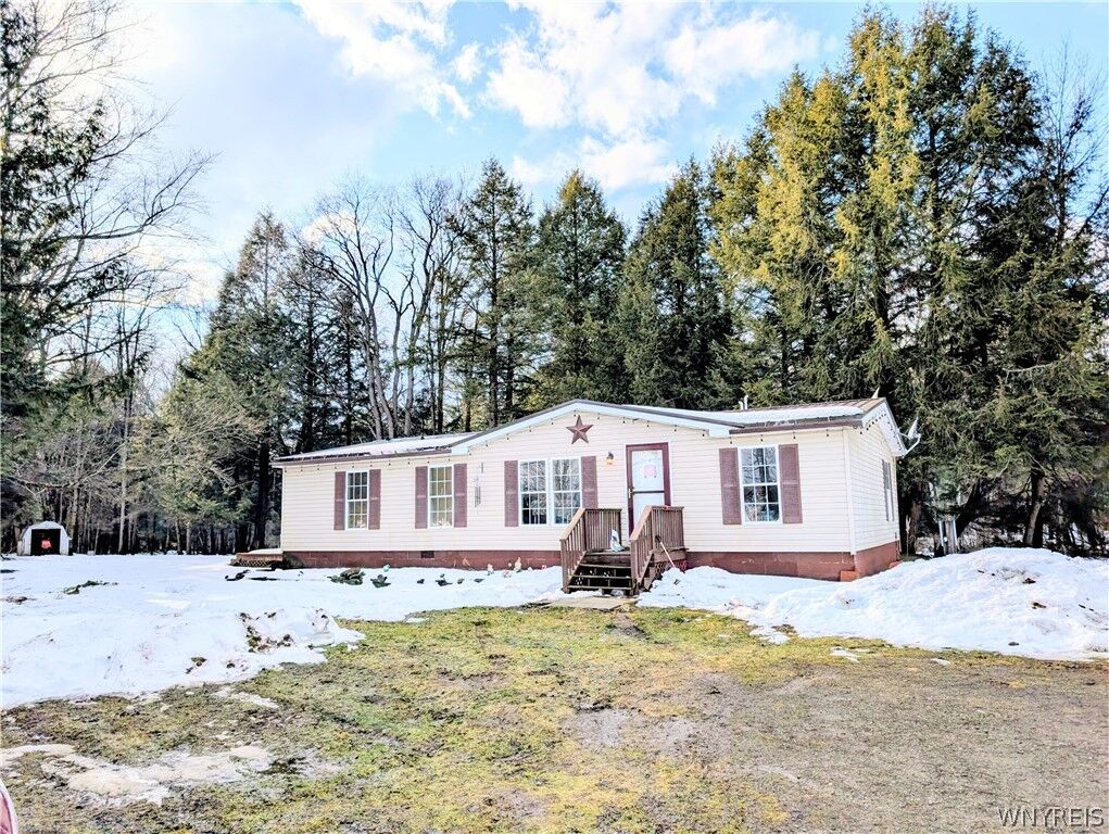 Property Photo:  6450 Campbell Road  NY 14066 