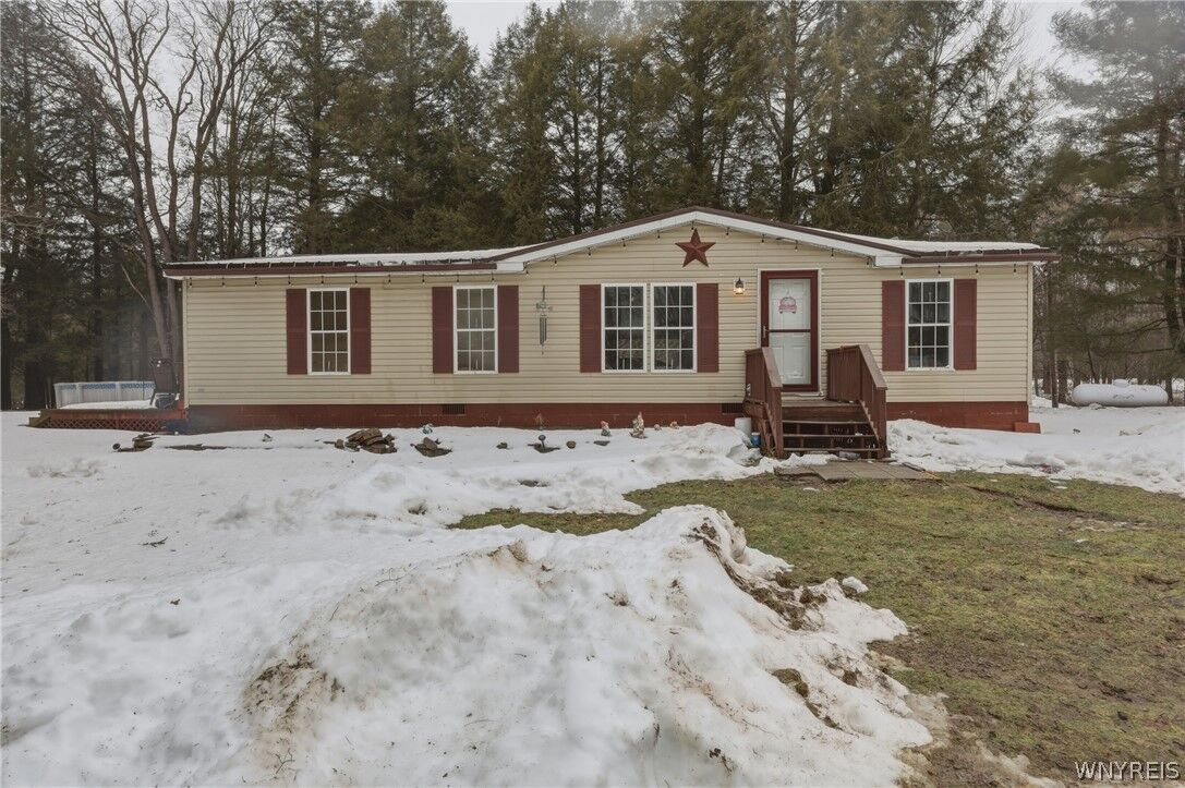 Property Photo: 6450 Campbell Road NY 14066