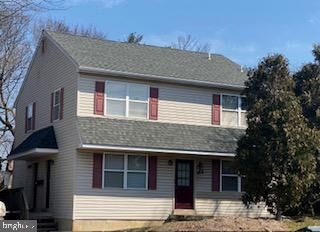 Property Photo: 2825 Mt Carmel Ave B PA 19038