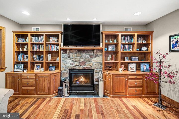 Property Photo:  251 Maple Avenue  PA 17033 