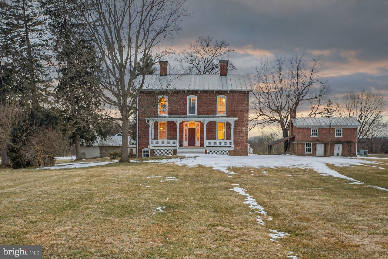 Property Photo:  17442 Evergreen Valley Road  VA 22853 
