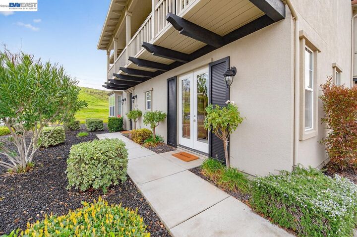 Property Photo: 2779 Silverado Ct CA 94550