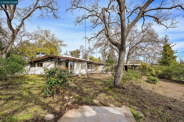 Property Photo: 817 Slater Ave CA 94523