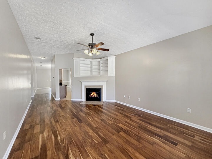 Property Photo:  2490 S Lakeview Drive  FL 32536 