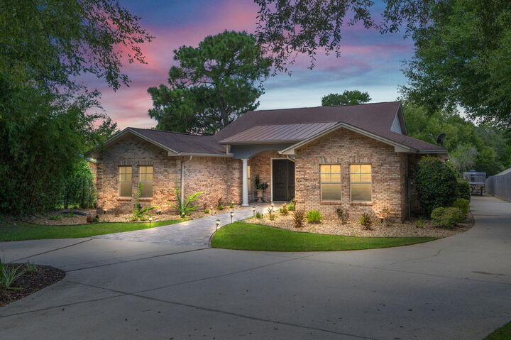 Property Photo:  14 Blenheim Road  FL 32579 