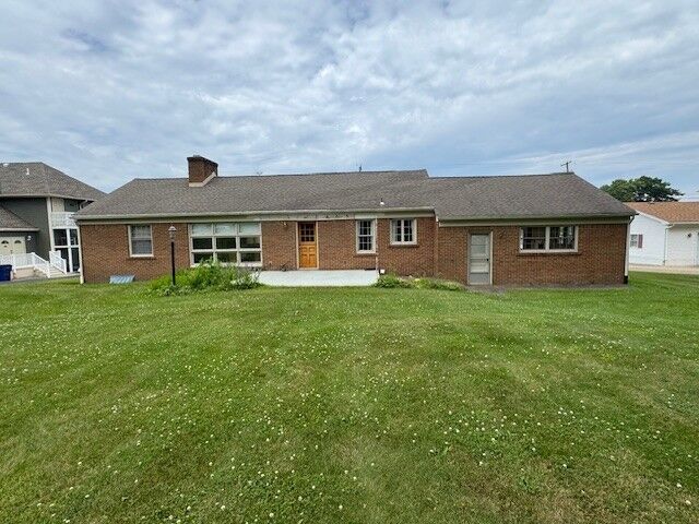 Property Photo:  3233 W 26 Street  PA 16505 