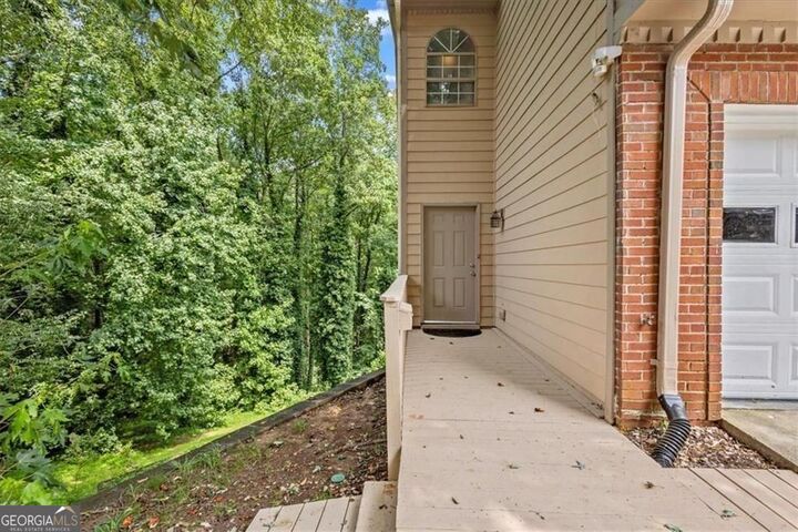 Property Photo:  873 Edgewater Circle  GA 30062 