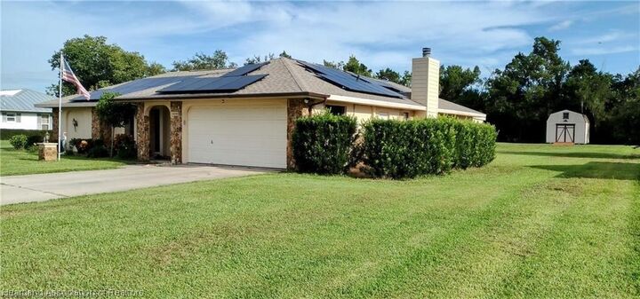 Property Photo:  4006 Duffer Road  FL 33872 