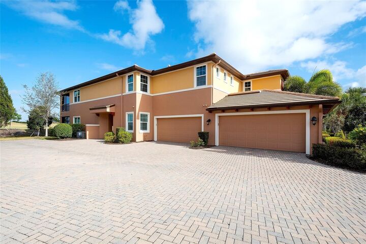 Property Photo: 7482 Divot Loop 6A FL 34202