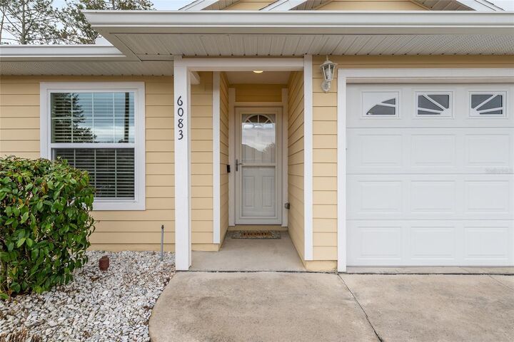 Property Photo: 6083 NW 117th Place FL 32615