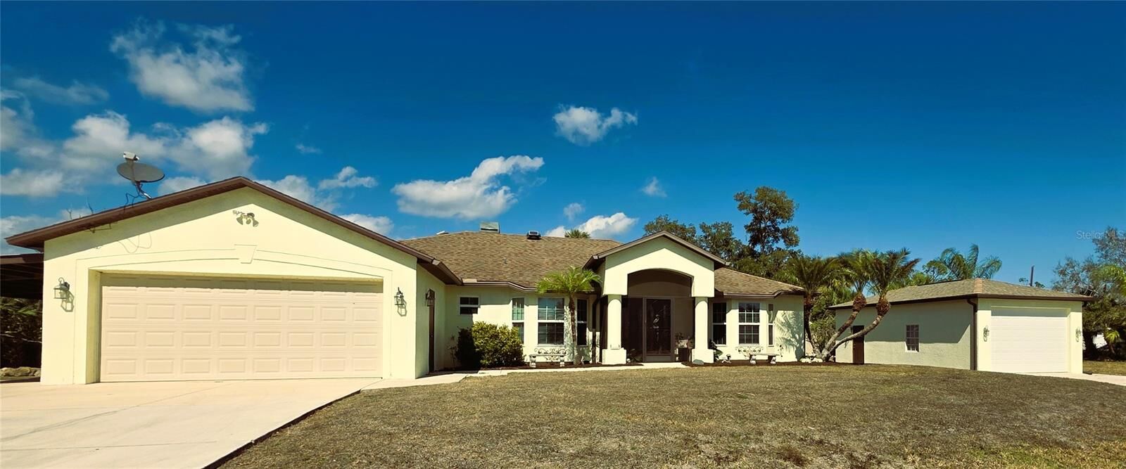 Property Photo:  20206 Astoria Avenue  FL 33952 