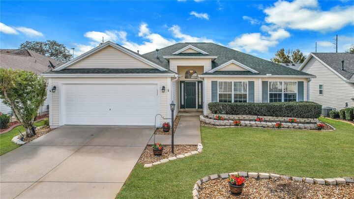 Property Photo: 17283 SE 94th Coults Circle FL 32162