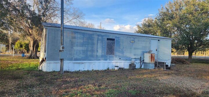 Property Photo: 107 College Lane FL 33890