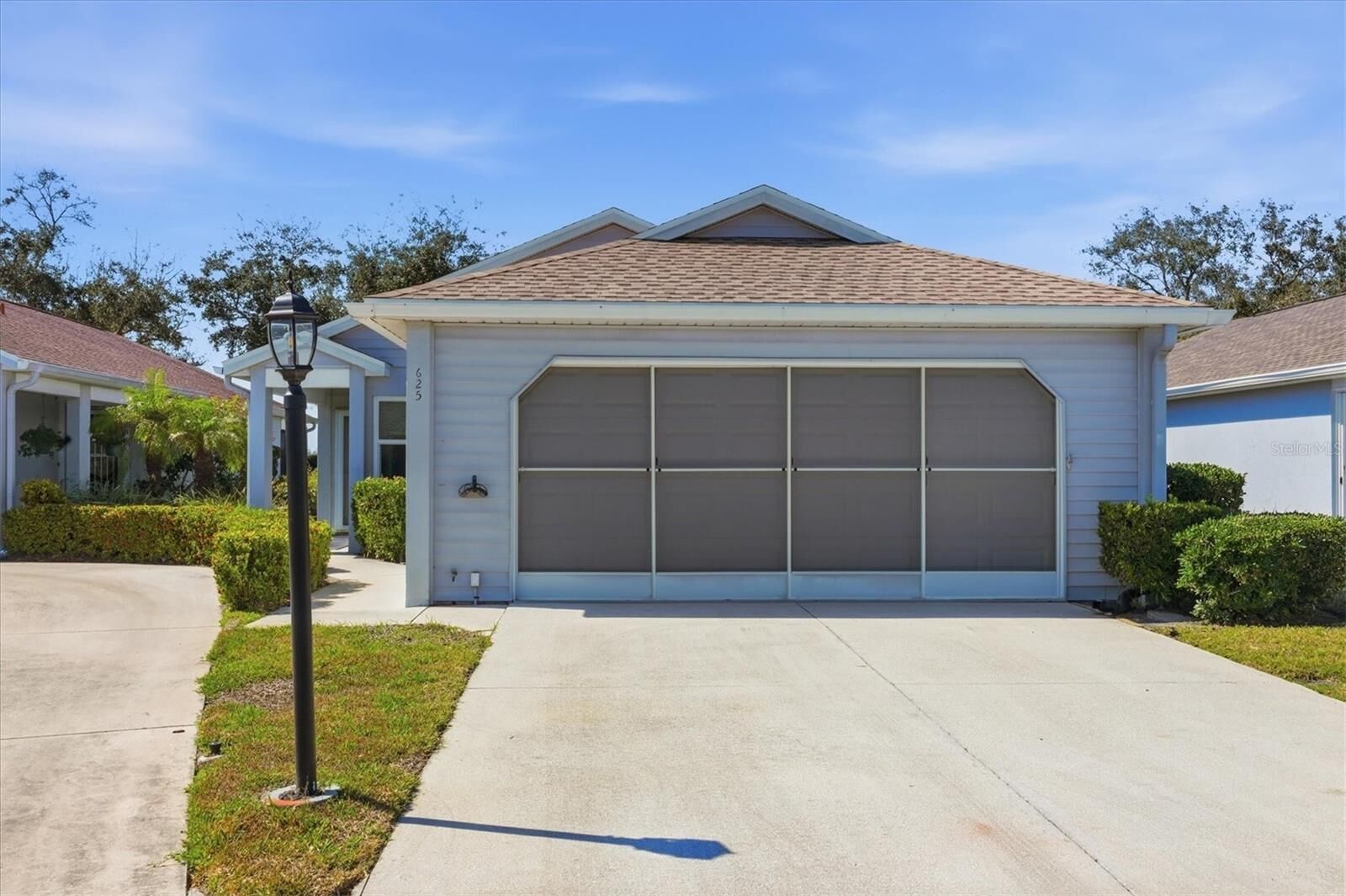 Property Photo:  625 Ironwood Circle 151  FL 34292 