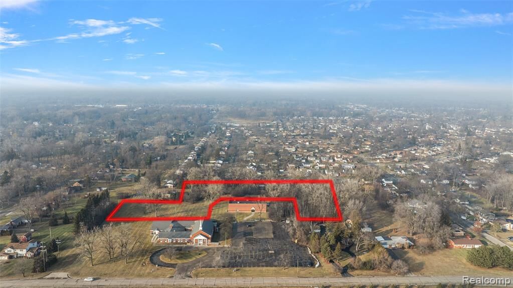 Property Photo: 30330 Schoolcraft Road MI 48150 2000