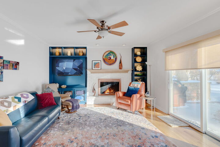 Property Photo:  4907 Valerie Drive  IL 60014 