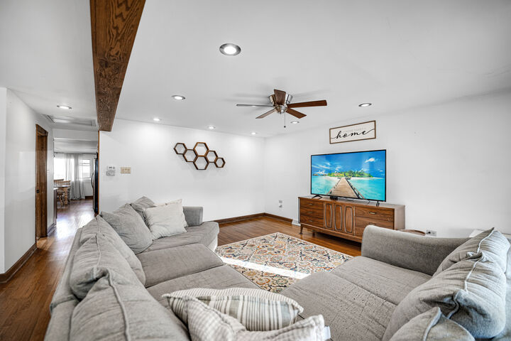 Property Photo:  12937 S Baltimore Avenue  IL 60633 