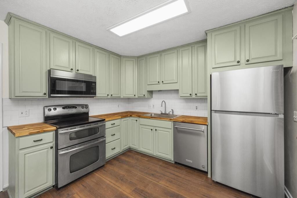 Property Photo:  703 Lucien Dr  TN 37072 