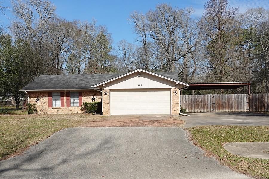 Property Photo: 1568 South Fm 706 TX 75904