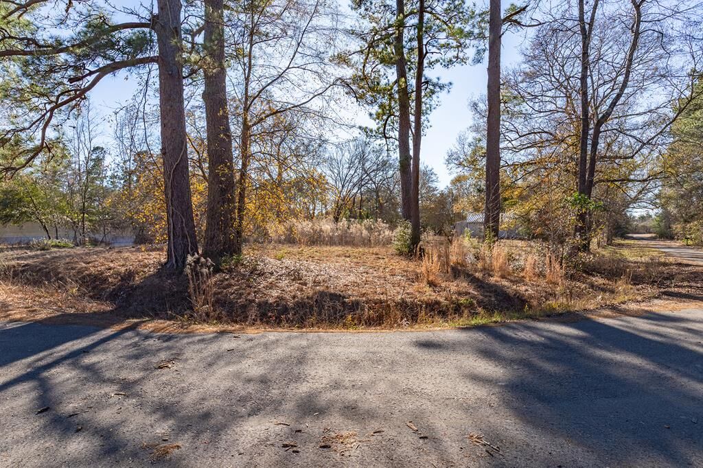 Property Photo:  573 North 2nd Street  TX 75980 