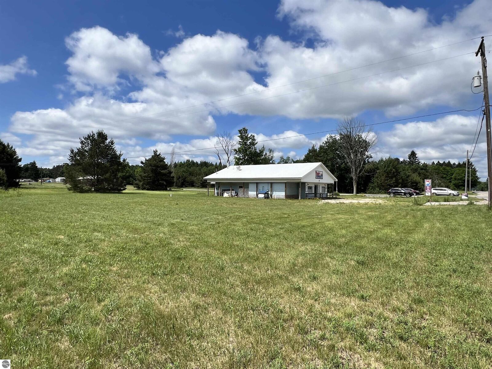 Property Photo:  6020 E 34 Road  MI 49601 