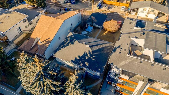 Photo de la propriété: 1816 28 Avenue SW AB T2T 1J8