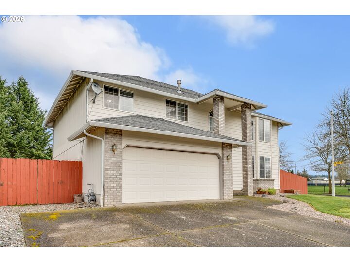 Property Photo:  15814 NE 70th St  WA 98682 