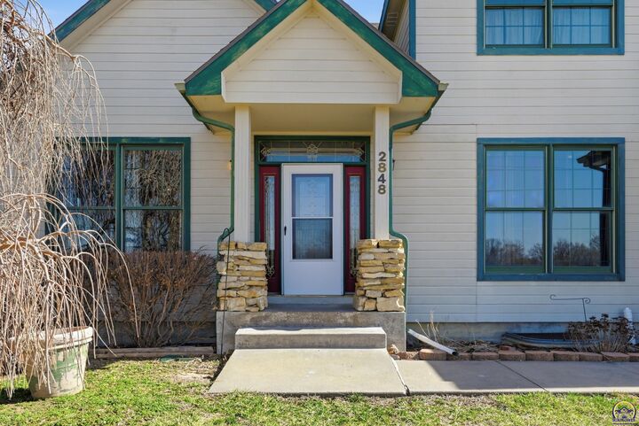 Property Photo:  2848 SW Indian Hills Rd  KS 66614 