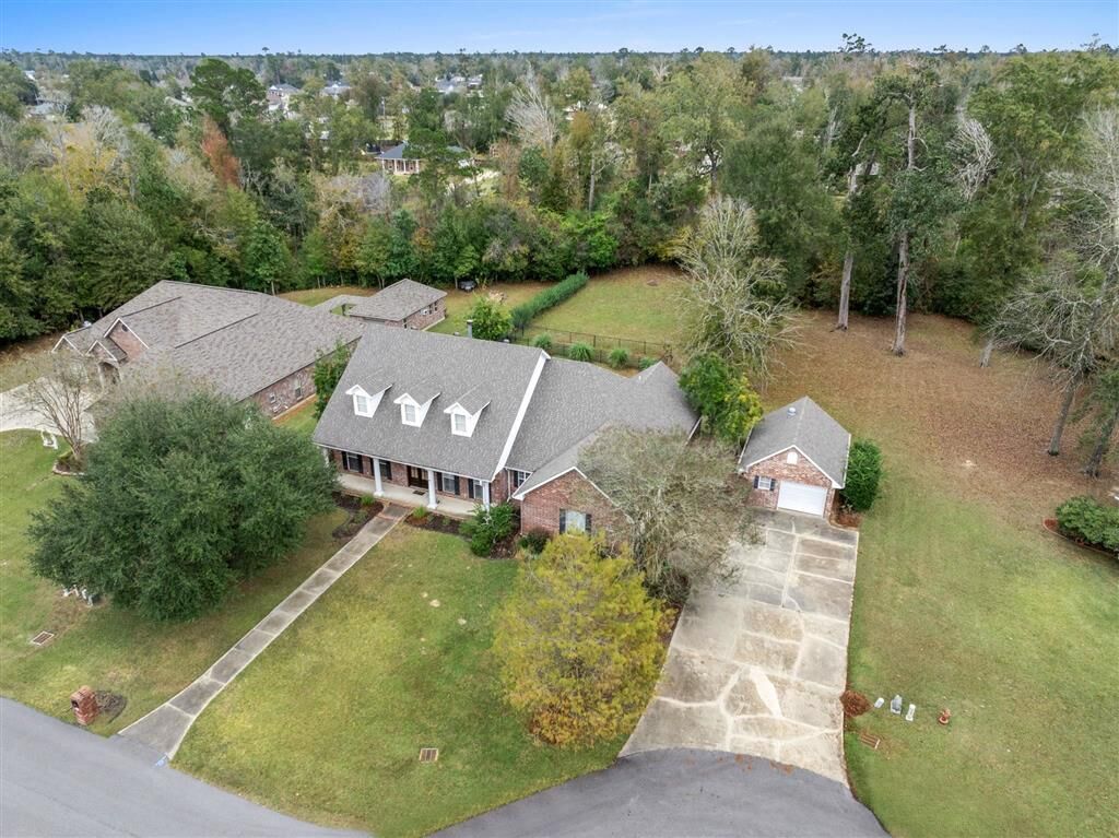 Property Photo: 1056 Kincade Court LA 70611