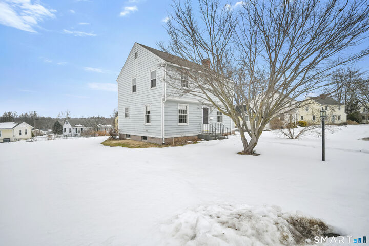 Property Photo:  37 Dobson Circle  CT 06457 