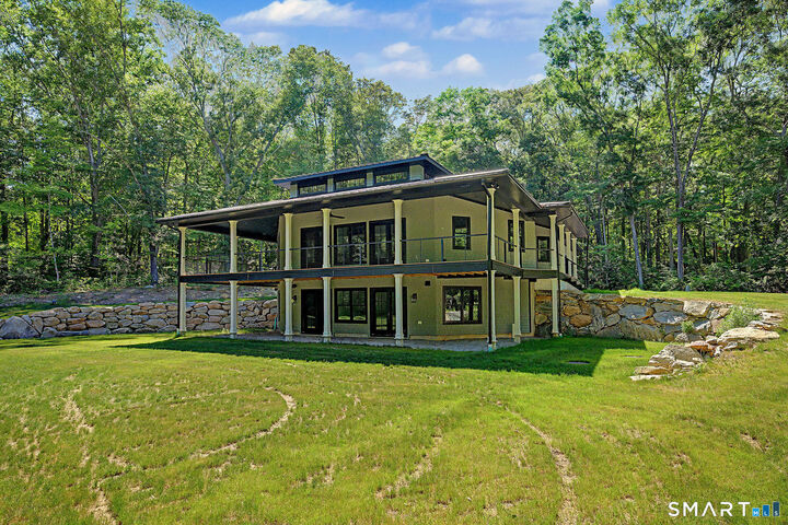 Property Photo:  81 Strawberry Hill Road  CT 06443 