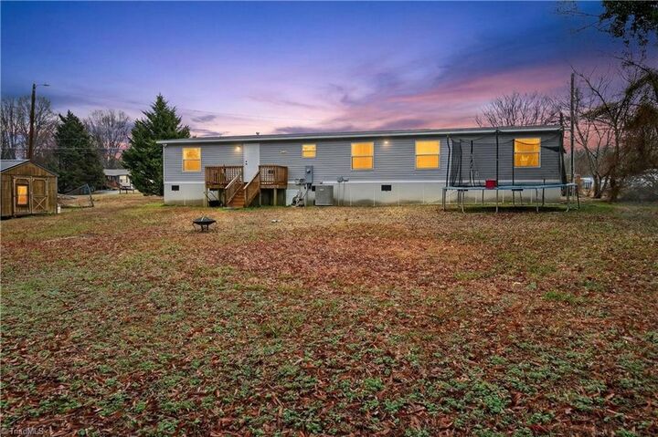 Property Photo: 4243 Dawnwood Drive NC 27370